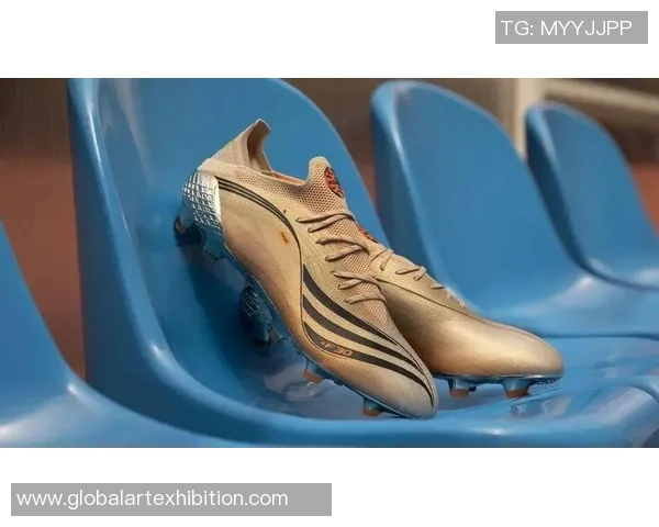 揭秘顶级球星足球鞋制作全过程，工艺精湛与创新设计的完美融合